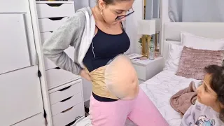 EVA PRANK NOTRE MAMIE AVEC UN FAUX VENTRE DE FEMME ENCEINTE