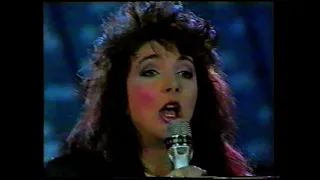 Kate Bush - Running Up That Hill (Live 1985 Show Vor Acht)