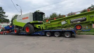 Claas Lexion 560 + Claas Vario 900 їде одним тралом.