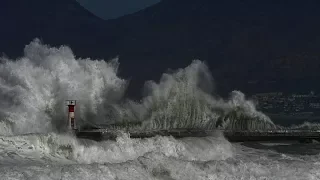 Kalk Bay EXPLOSIONS - Cape Town