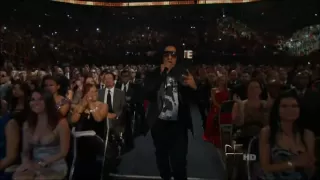 Wisin & Yandel Feat Pitbull & Tego Calderon Live En Premio Lo Nuestro (HD Univision Video)