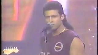 Billy Ray Cyrus Performing Achy Breaky Heart Live On The Jay Leno Show In 1993