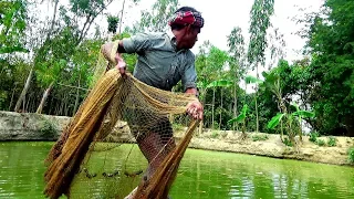 Net Fishing on Boat।Traditional Cast Net Fishing in River। fishing videos (part-647)