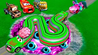 ZOMBIE Pit Transform In Curved Long Beast Lightning McQueen & Big & Small Pixar Cars! Beam.NG Drive!