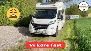 Vi køre fast