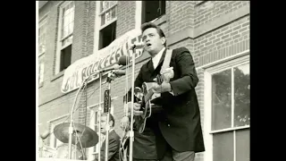 Johnny Cash - I Got Stripes (Live at Harrison, Arkansas, 1968)