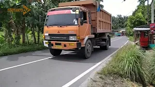 truck sawit  .mobil pri badi bus pariwisata.meramaikan jlan perpulungan....????