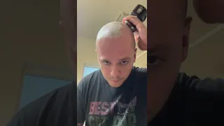 With Skull Shaver you can shave your head wet or dry