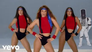 Black Eyed Peas, Shakira - GIRL LIKE ME (Official Music Video)