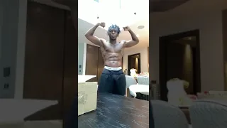 Ksi Shows of *NEW* Physique Ahead of Alex Wassabi Boxing Fight💪🥊