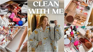 CLEAN & DECLUTTER WITH ME | organising my ENTIRE makeup collection 💄✨