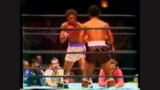 Wilfredo Benitez Vs. Bruce Curry 1 Rds. 1-2-3.wmv