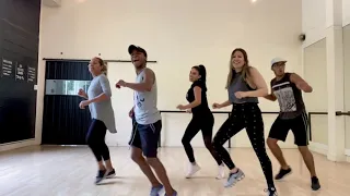 COREOGRAFIA CAKE BY THE OCEAN de DNCE. MENEA DANCE FITNESS