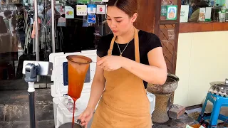 Beautiful Thai Lady! The Most Popular Coffee Lady in  Bangkok - PloySai Coffee / Thai Street Food