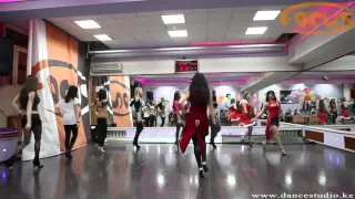 Britney Spears   Til The World Ends  Go Go Party    Dance Studio Focus mp4