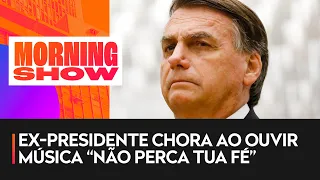 Bolsonaro se emociona durante live ao lado de cantor sertanejo