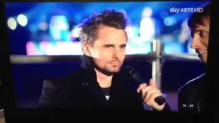 Matthew Bellamy parla Italiano!!