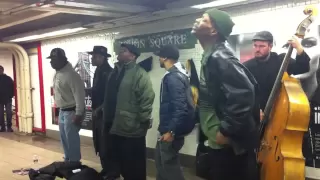 Acapella Soul Doo-Wop in New York Subway 2011