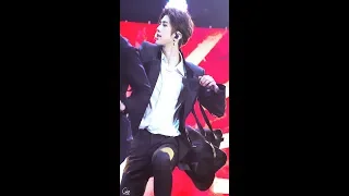 【KUN/蔡徐坤(Cai Xukun)】“Rule Breaker” 《創新者》focused camera 20181130, Chongqing