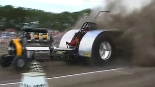 Outlaw Truck & Tractor Pulling Association: Ravenna, Nebraska 7,500 lb Modified tractors 2003