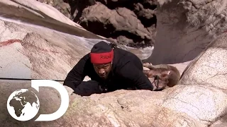 Marshawn Lynch Hauls A Pig Up A Cliff | Running Wild with Bear Grylls