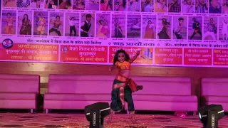 humko aajkal hai intezaar tribute madhuri dixit performance dance by Aayushi khare