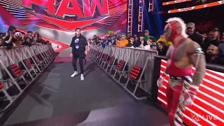 Rey Mysterio vs. Finn Bálor (1/2) - WWE RAW 4/10/2023