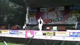 karina kim galsim at barrio fiesta sa london july 17 2011