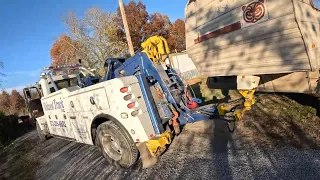 HOW TO TOW A CAMPER WITH A WRECKER!!!      THIS ONE TESTED MY DRIVING SKILLS!!