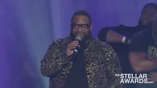 Hezekiah Walker performing Jesus is my help, power belongs to god, every praise.