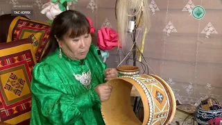 Мастерица из села Тас-Юрях хранит традиции якутского берестяного шитья