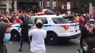 New York police drive into group of demonstrators | George Floyd protests