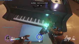 Symmetra suona "Faccetta Nera" sul pianoforte in Overwatch