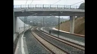 Accident en Espagne: images du déraillement du train