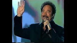 TOM JONES - Black Betty ('Verstehn Sie Spass' 2003 German TV)