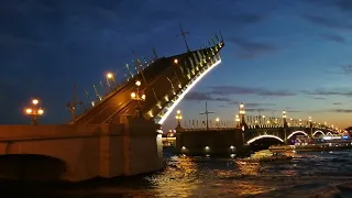 Питер разводят мосты, подъем моста