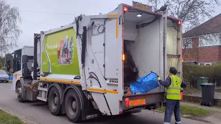2014 Geesink MF300 Bin Lorry Collecting Recycling In Dudley