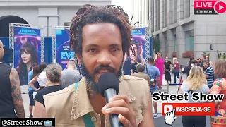 Street  show na avenida Paulista  com Dorme sujo-  apresentou os cantores de rua, inscrever-se ...