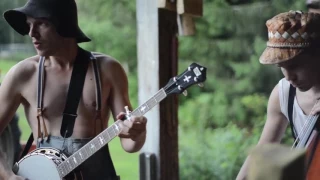 Thunderstruck by Steve'n'Seagulls LIVE