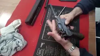 Пистолет C96 "Mauser" - бережно разбираем сениора 😁