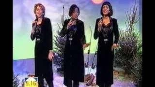 Three Degrees-Last Christmas (lorraine kelly live)