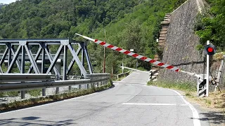 Passaggio a livello Ovada (I)//Railroad crossing// Bahnübergang