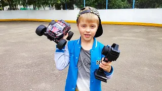 Распаковка радиоуправляемого внедорожника - бешеного монстра Remo Hobby SMAX 4WD