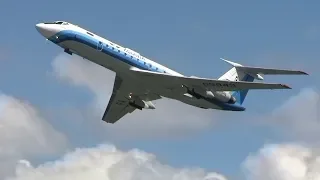 Classic Russian planes Tu-154, Tu-134, Il-86 in Domodedovo airport. Filmed in 2009.