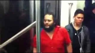 Famoso Cantante Del Metro De Mexico