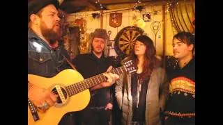 Nathaniel Rateliff  - Three Fingers In -  Songs From The Shed