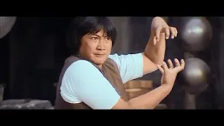 Sammo Hung 洪金寶 (Yuen Lung 元龍) - His heavy build only contrasts his speed, agility and Kung Fu magic!