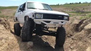 Crawling the Toyota 4Runner through a ditch