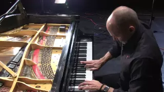 Paul Barnes Performs Philip Glass Etude No. 16