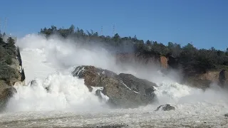 LIVE STREAM: Oroville Dam Spillway Imminent Failure Coverage / прорыв плотины